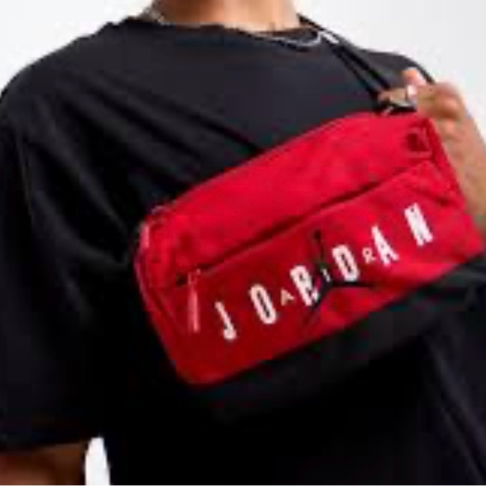 Jordan Cross-Body Bag (3.3L) NWOT